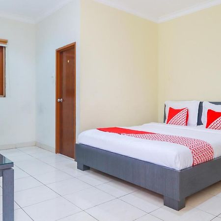 Oyo 2196 Ss Homes Jakarta Bagian luar foto