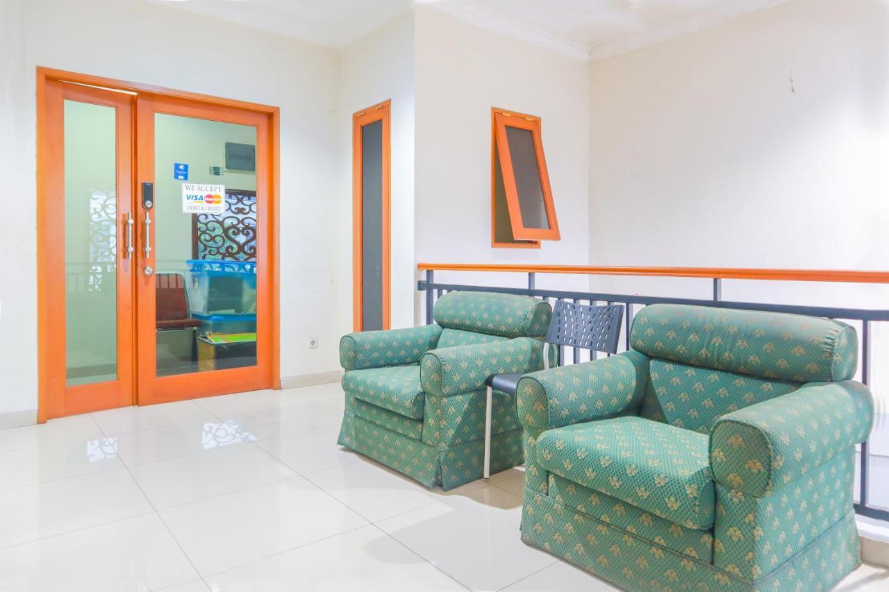 Oyo 2196 Ss Homes Jakarta Bagian luar foto