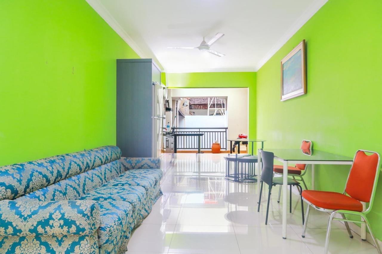 Oyo 2196 Ss Homes Jakarta Bagian luar foto