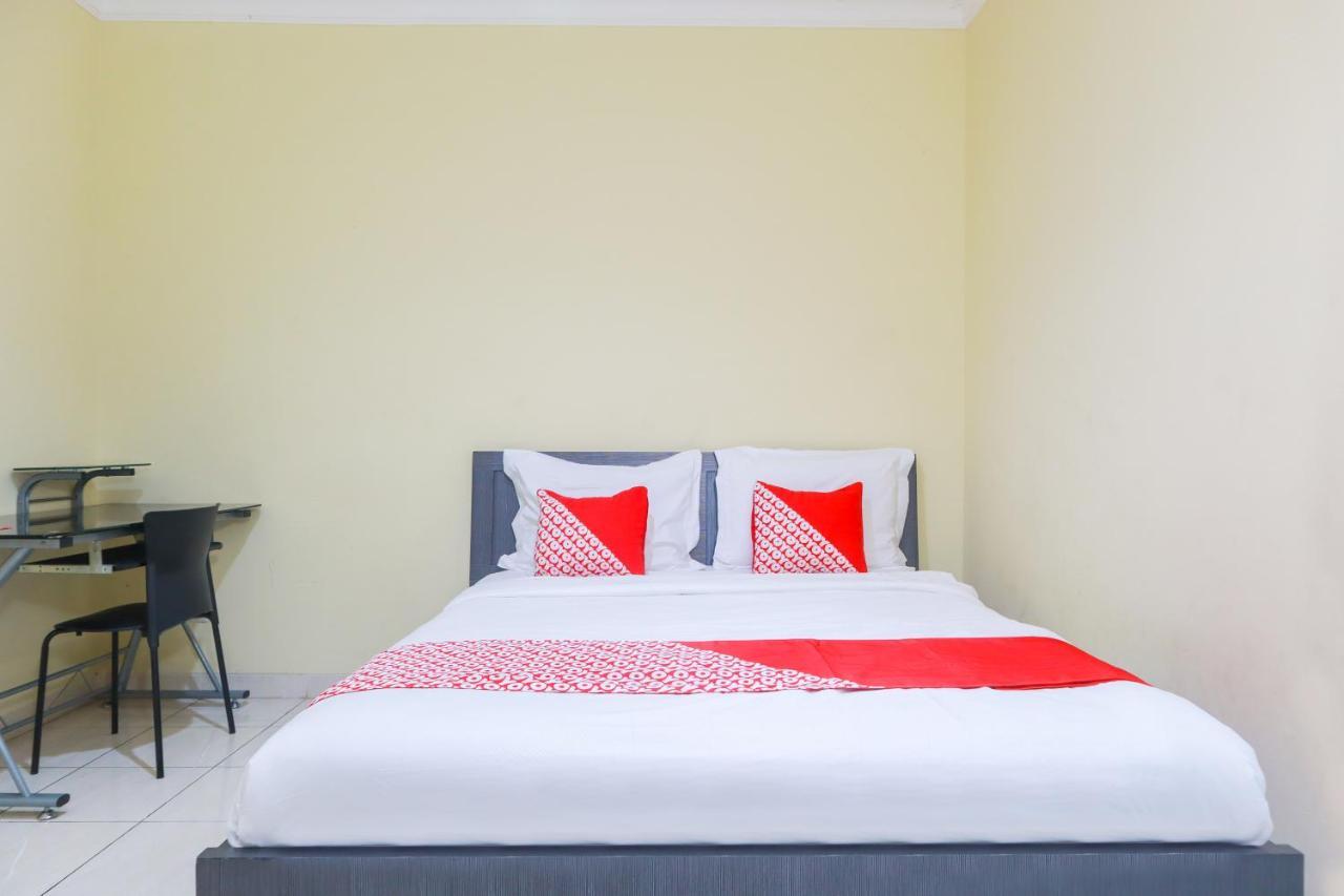Oyo 2196 Ss Homes Jakarta Bagian luar foto