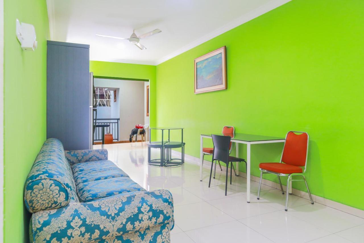 Oyo 2196 Ss Homes Jakarta Bagian luar foto